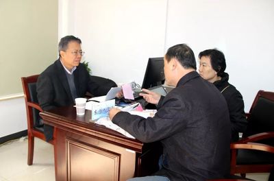 專(zhuān)業(yè)問(wèn)題 專(zhuān)業(yè)解答——“東方大律師”楊浦法律援助工作室為企業(yè)管理提供免費(fèi)法律咨詢服務(wù)