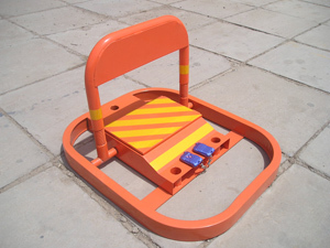 專業(yè)生產(chǎn)，值得信賴——高質(zhì)量O型車位鎖與道路劃線方案
